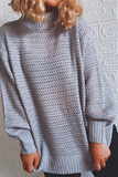 Suéter informal con cuello alto y abertura sólida