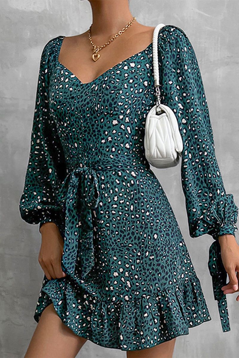 Sweet Elegant Solid Sequins Frenulum V Neck A Line Dresses