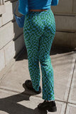 Pantalones rectos con estampado geométrico callejero