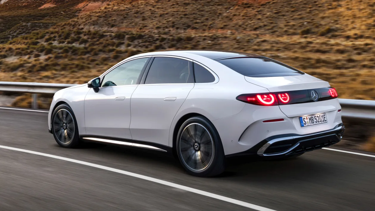 Launch of the new electric Mercedes-Benz C-Class: range of up to 762 km WLTP and cutting-edge technology