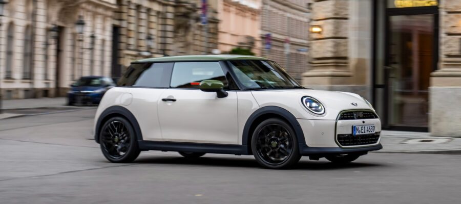 Mini Paul Smith Edition, launched as a national preview at the Poli Auto Fest