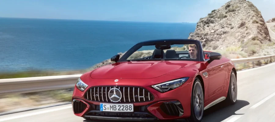 Restyling of the Mercedes-AMG SL, redesigned for greater comfort in the new version