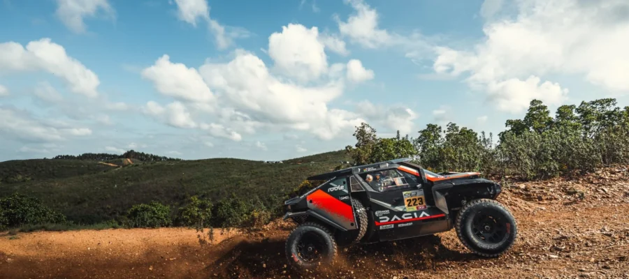 Sébastien Loeb triumphs in the W2RC Rally Portugal driving the Dacia Sandrider
