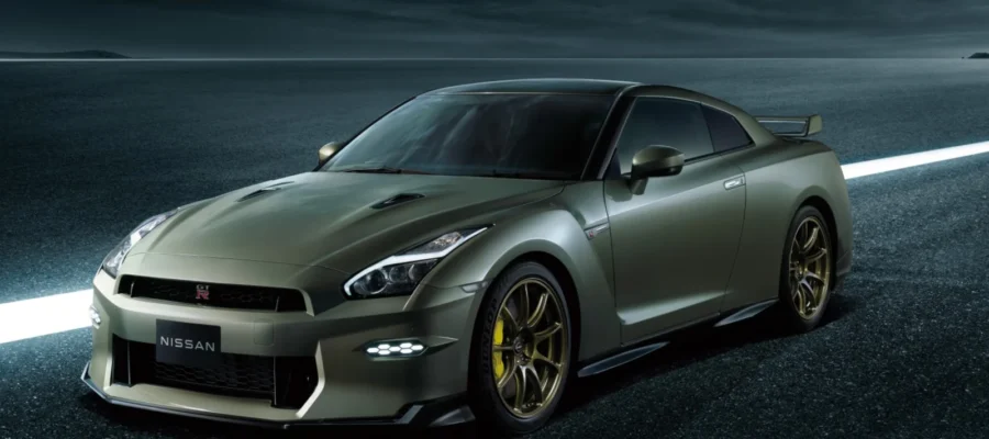 The head of Nissan officially announces the development of the new generation GT-R