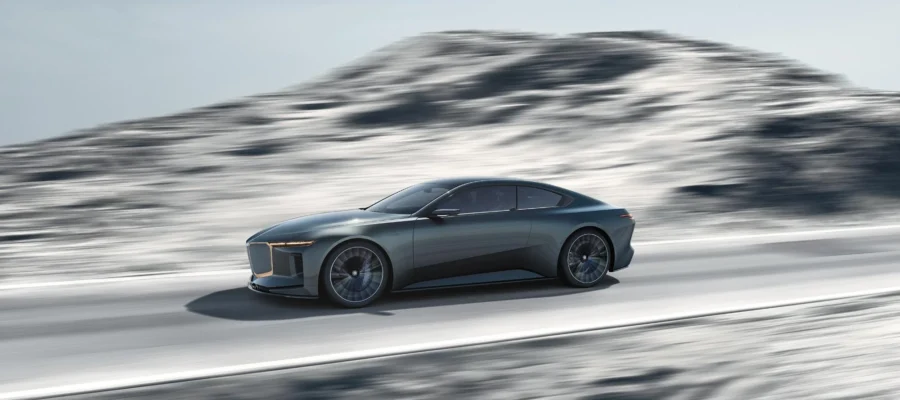 the new luxury coupé inspired by the 7 Series