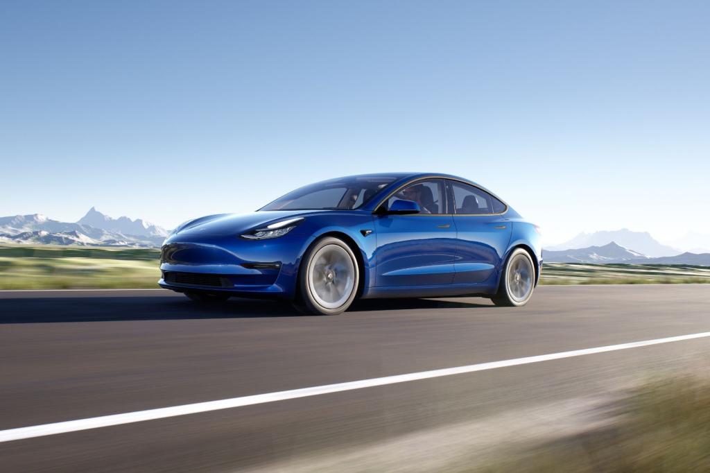 - bcchauto- Top 10 safe luxury cars in 2022